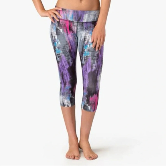 Beyond Yoga Lux Print Capri Leggings‎ Small - Picture 1 of 9